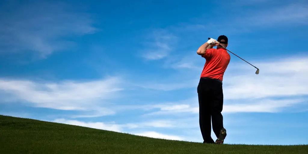 Beginner Series: How To Swing a Golf Club - Red Birdie Golf