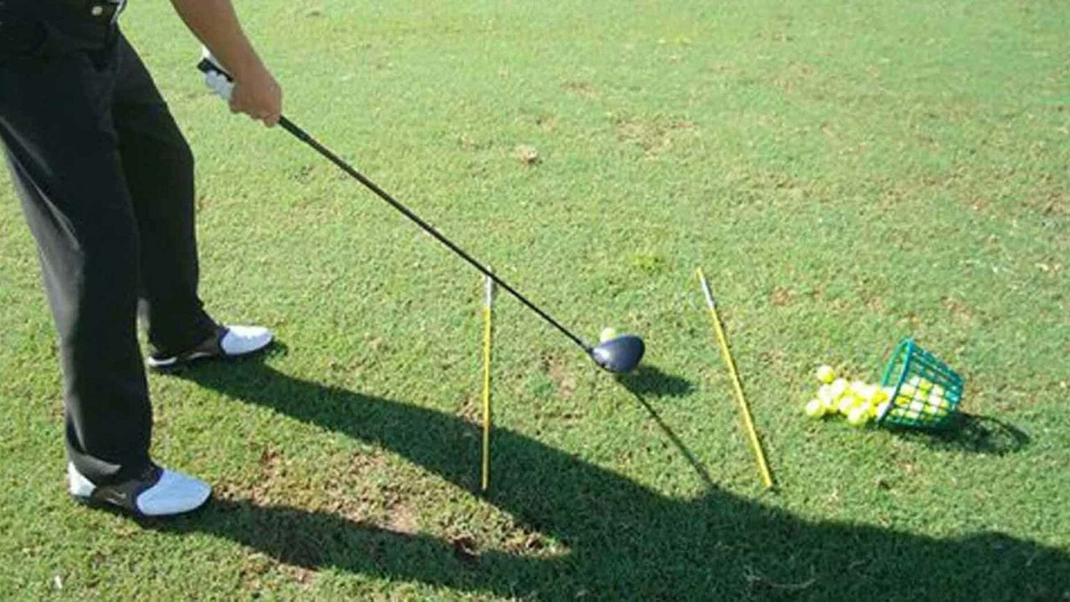 the-pulled-golf-shot-what-s-the-cause-and-how-to-fix-it-red-birdie-golf